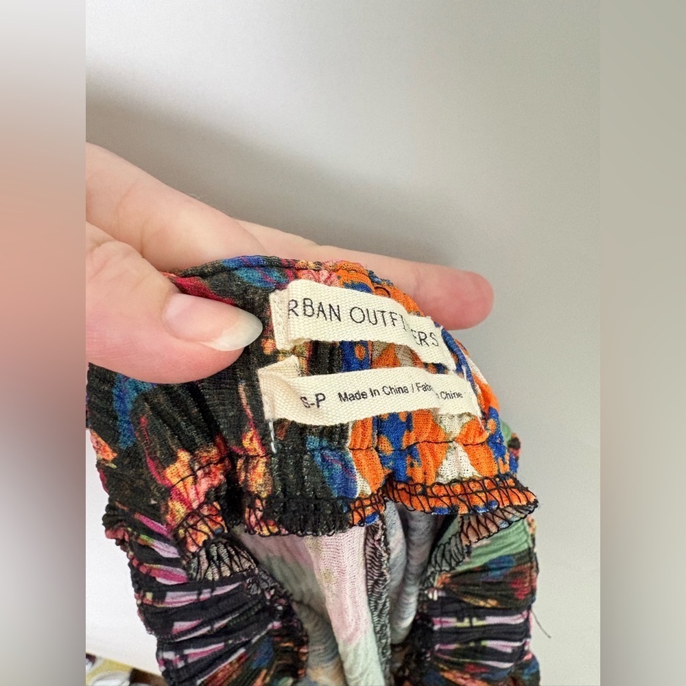 Urban Outfitters Solange Plisse Flare Pant Patchwork Print - Picture 6 of 8